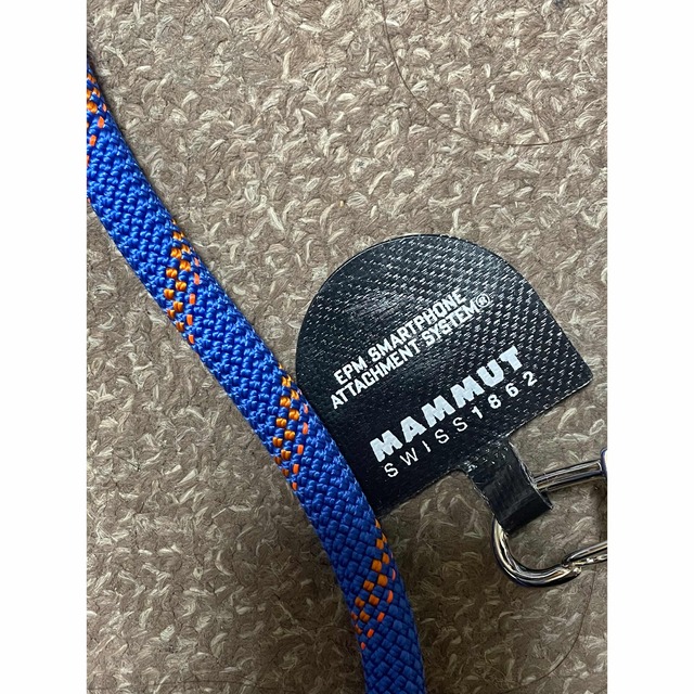 Mammut(マムート)の専用⭐️ヨセミテモバイルストラップ スマホ/家電/カメラのスマホアクセサリー(ネックストラップ)の商品写真