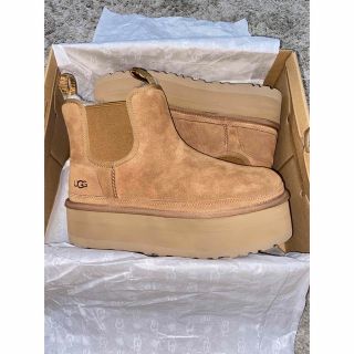 アグ(UGG)のUGG ムートンブーツ 厚底(ブーツ)