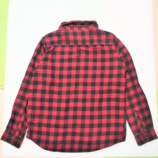 UNIQLO(ユニクロ)のネルシャツ 赤チェック キッズ/ベビー/マタニティのキッズ服男の子用(90cm~)(Tシャツ/カットソー)の商品写真