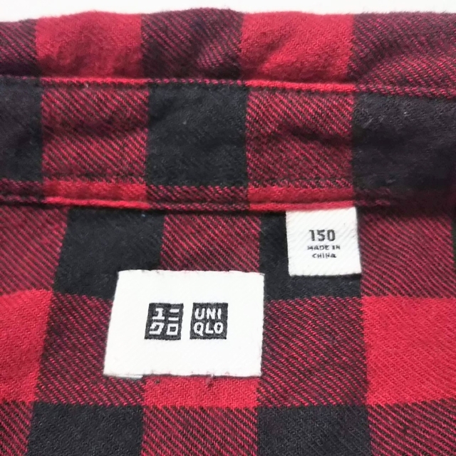 UNIQLO(ユニクロ)のネルシャツ 赤チェック キッズ/ベビー/マタニティのキッズ服男の子用(90cm~)(Tシャツ/カットソー)の商品写真