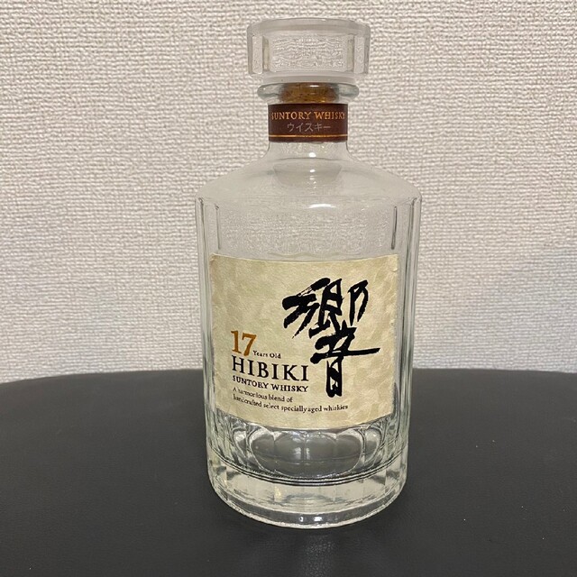 サントリー(サントリー)の響17年空き瓶 インテリア/住まい/日用品のキッチン/食器(容器)の商品写真