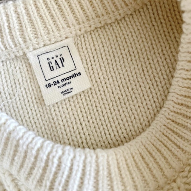 babyGAP(ベビーギャップ)のGAP baby■ケーブルニットワンピ キッズ/ベビー/マタニティのベビー服(~85cm)(ワンピース)の商品写真