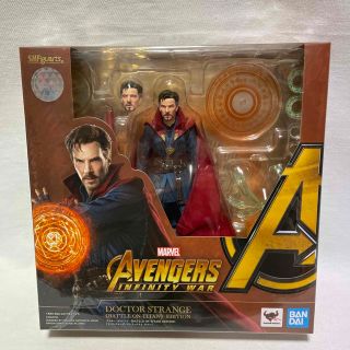 バンダイ(BANDAI)のS.H.  アベンジャーズ ドクターストレンジ -BATTLE ON TITAN(アメコミ)