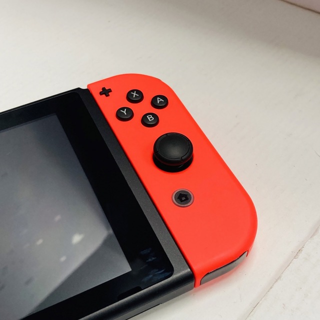 任天堂(ニンテンドウ)のNintendo Switch ネオンカラー ニンテンドースイッチ エンタメ/ホビーのゲームソフト/ゲーム機本体(家庭用ゲーム機本体)の商品写真