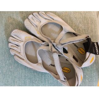 ビブラム(vibram)のビブラム　ファイブフィンガーズ　２４センチ(スニーカー)