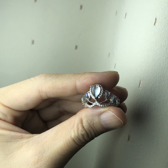ブルームーンストーン　天然石　パワーストーン　指輪　リング レディースのアクセサリー(リング(指輪))の商品写真