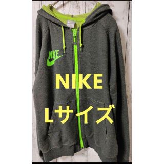 ナイキ(NIKE)のNIKE★グリーンのスウェットパーカー。Lサイズ。目立った汚れなし。(パーカー)