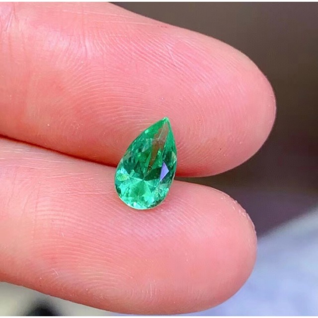 ⭐天然 エメラルド ルース 1.13ct 値引き通販 nuves.com.sv