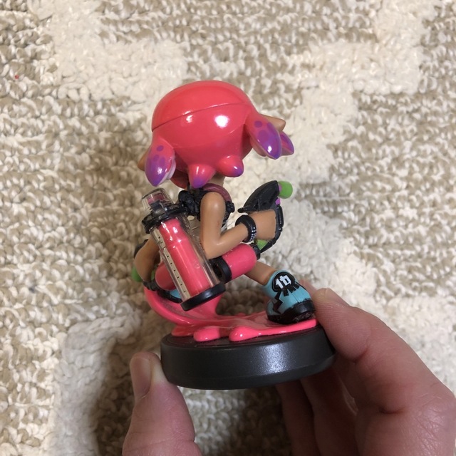 Nintendo Switch(ニンテンドースイッチ)のスプラトゥーンamiibo  ネオンピンク エンタメ/ホビーのフィギュア(ゲームキャラクター)の商品写真