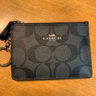 コーチ(COACH)の【新品】COACH カードケース(小銭入れ付)  黒(名刺入れ/定期入れ)