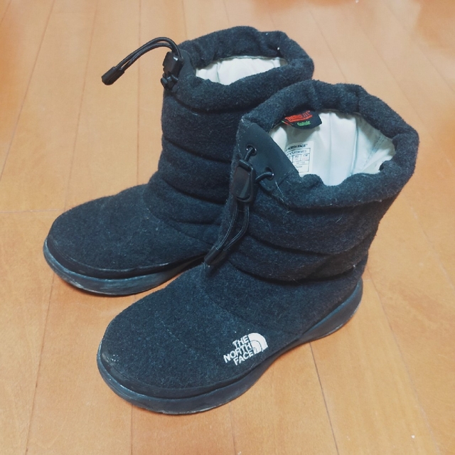 THE NORTH FACE(ザノースフェイス)のスノーブーツ♡22cm　nikonikochanman様専用 キッズ/ベビー/マタニティのキッズ靴/シューズ(15cm~)(ブーツ)の商品写真