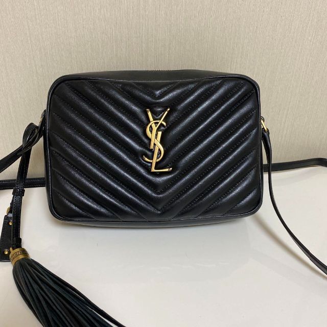 YSL イヴ・サンローラン　ショルダーバッグ　ブラック