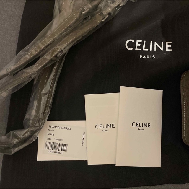 celine(セリーヌ)のCELINE セリーヌ 新ロゴ ドラムドカーフスキン ラゲージ ナノ スリ レディースのバッグ(ハンドバッグ)の商品写真