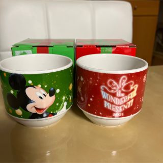 ディズニー(Disney)のミッキーマウス　マグカップ　2つセット　クリスマスマグカップ　ミッキーマウス(グラス/カップ)