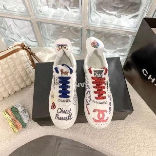 CHANEL 完売必至 ネオンカラースニーカー 希少 2020ss