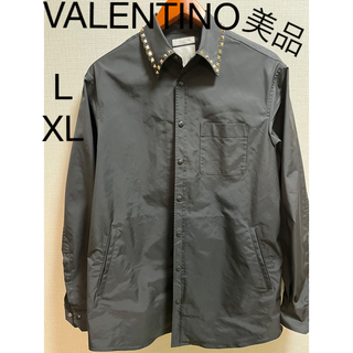ヴァレンティノ(VALENTINO)のヴァレンティノ　メンズ　アウター　コート　ジャケット　黒　スタッズ付きコート(その他)