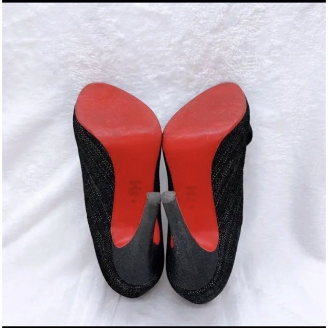 DIANA(ダイアナ)の【美品✨】ダイアナ　ハート　ビジュー　22.5　黒　ラメ　ハイヒール　パンプス レディースの靴/シューズ(ハイヒール/パンプス)の商品写真