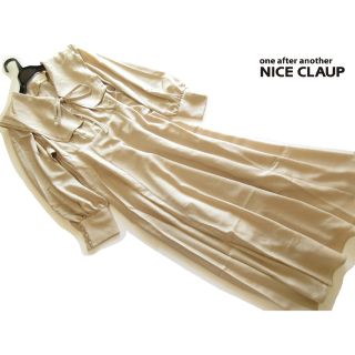 ワンアフターアナザーナイスクラップ(one after another NICE CLAUP)の新品NICE CLAUP スクエア襟付きパールボタンワンピース/BE(ロングワンピース/マキシワンピース)