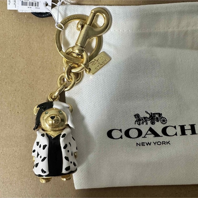 COACH(コーチ)のcoach コーチ　バッグチャーム　キーホルダー　Disney コラボ　限定 レディースのアクセサリー(チャーム)の商品写真