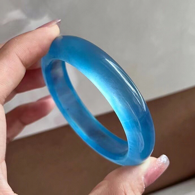 祝開店!大放出セール開催中 【天然】アクアマリン バングル 55.6mm