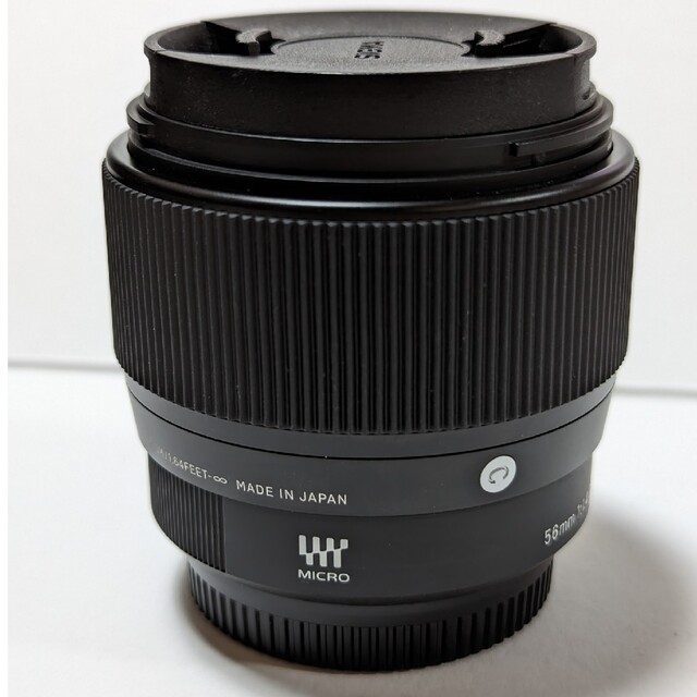 SIGMA(シグマ)のSIGMA 56mm F1.4 dc dn マイクロフォーサーズ スマホ/家電/カメラのカメラ(レンズ(単焦点))の商品写真