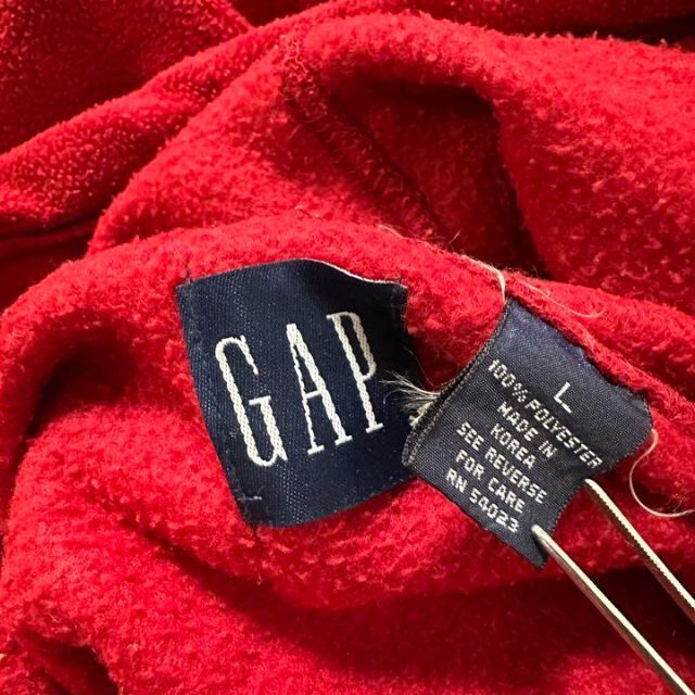 GAP(ギャップ)のGAP 90s パーカー　フリース　オールドギャップ　赤　アーチロゴ　古着 メンズのトップス(パーカー)の商品写真