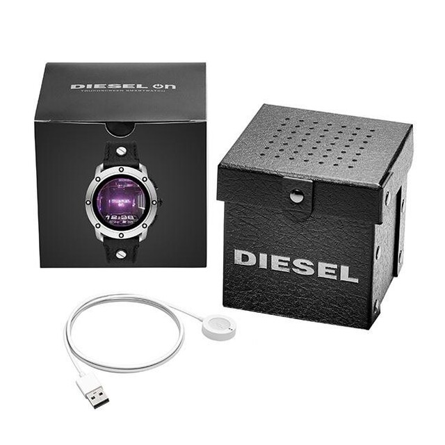 【新品未使用】 DIESEL ディーゼル スマートウォッチ ブラック レザー