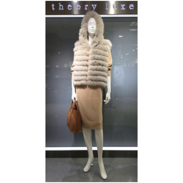 Theory luxe フォックスファージレ