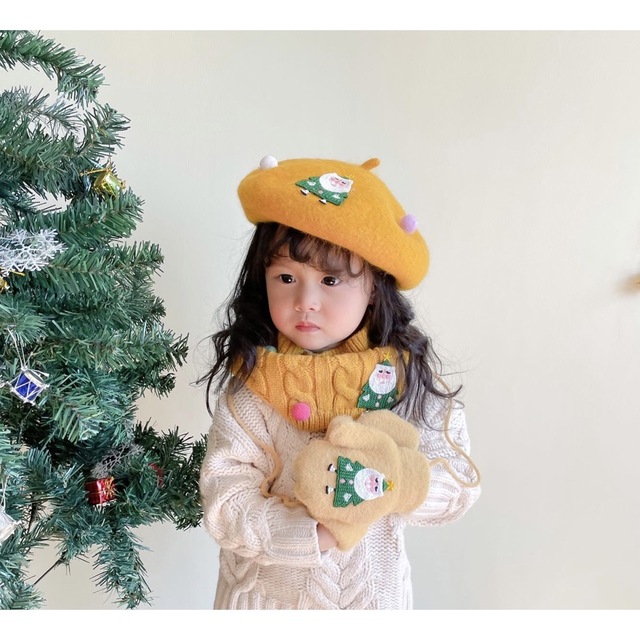 韓国子供服　子供/キッズ/ベビー　クリスマス帽子3点セット　ホワイト キッズ/ベビー/マタニティのこども用ファッション小物(帽子)の商品写真