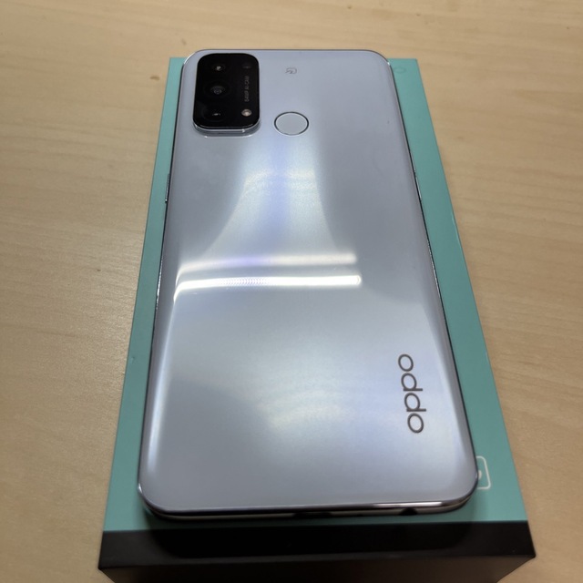 OPPO(オッポ)の【美品】OPPO Reno5 A 5G アイスブルー スマホ/家電/カメラのスマートフォン/携帯電話(スマートフォン本体)の商品写真