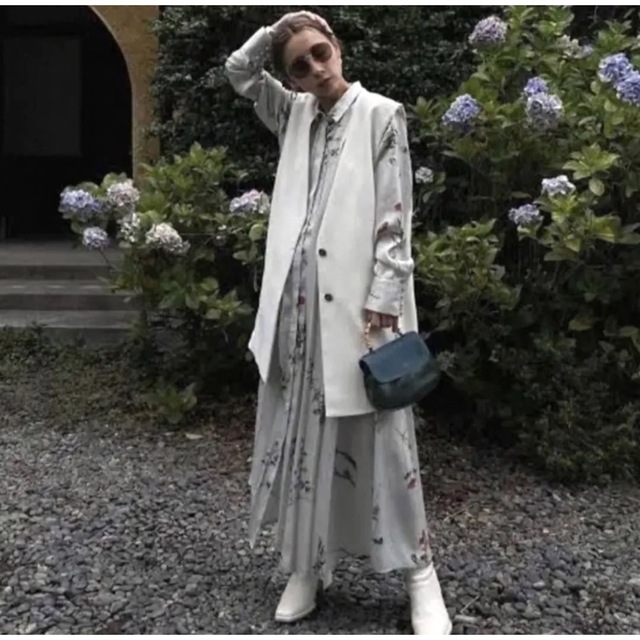 2023低価 AMERI UND NEVAEH VEST SET DRESS ワンピース 大特価国産
