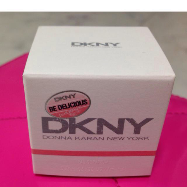 DKNY(ダナキャランニューヨーク)の香水♪ DKNY コスメ/美容の香水(香水(女性用))の商品写真