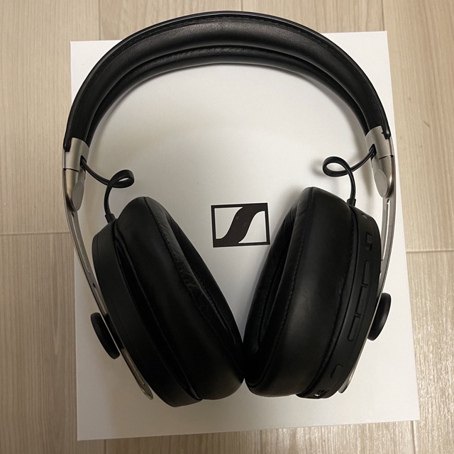 SENNHEISER(ゼンハイザー)のゼンハイザー MOMENTUM3 ノイズキャンセリング ワイヤレスヘッドフォン  スマホ/家電/カメラのオーディオ機器(ヘッドフォン/イヤフォン)の商品写真