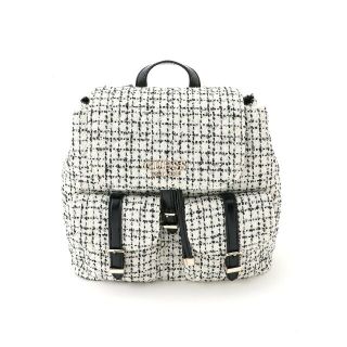 ゲス(GUESS)の【ホワイト×ブラック(BKW)】(W)ADAM Flap Backpack(リュック/バックパック)