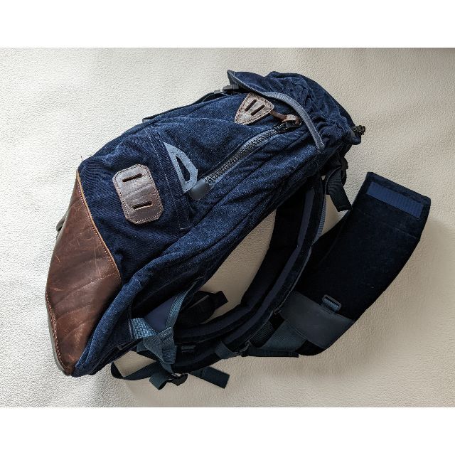 美品 visvim LAMINA 25L NAVY リュック バッグ | www.jarussi.com.br