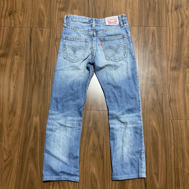 Levi's(リーバイス)のLevis リーバイス　デニム　ダメージ　キッズ　150〜 キッズ/ベビー/マタニティのキッズ服男の子用(90cm~)(パンツ/スパッツ)の商品写真