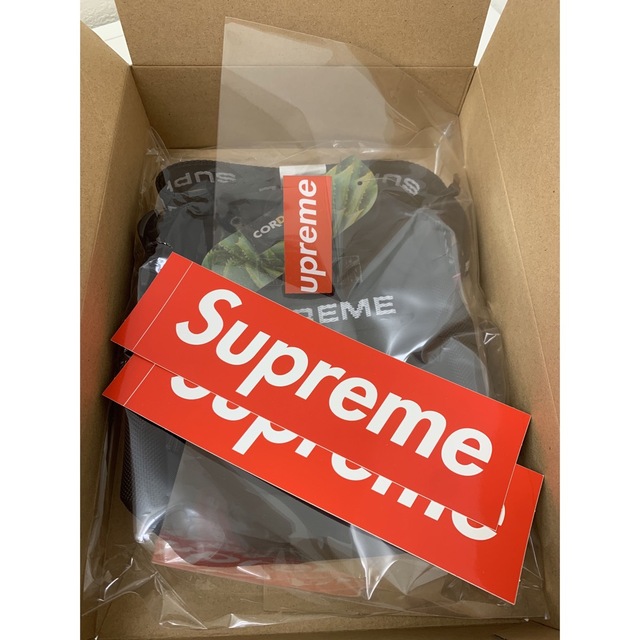 Supreme(シュプリーム)のSupreme Shoulder Bag 22fw Black 黒 新品未使用 メンズのバッグ(ショルダーバッグ)の商品写真