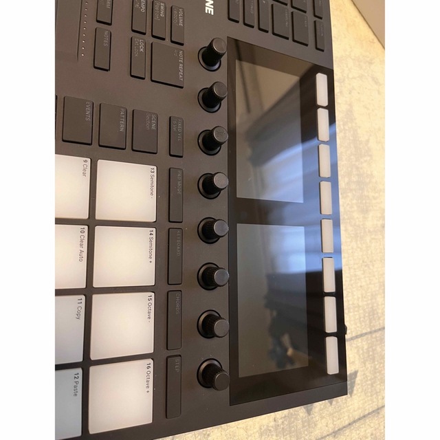 Native Instruments 5_ MASCHINE 使い方 MIDIコントローラー