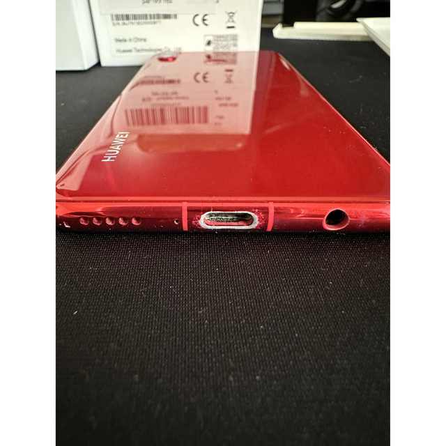 HUAWEI(ファーウェイ)のHUAWEI nova3 RED par_lx9 128GB simフリー スマホ/家電/カメラのスマートフォン/携帯電話(スマートフォン本体)の商品写真