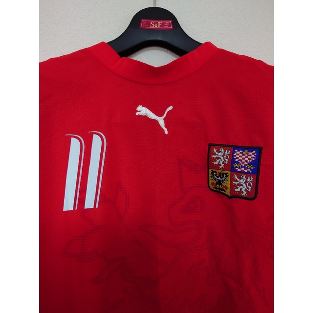 PUMA(プーマ)のチェコ代表 ネドヴェド ユニフォーム PUMA プーマ Mサイズ 半袖 ウェア スポーツ/アウトドアのサッカー/フットサル(ウェア)の商品写真