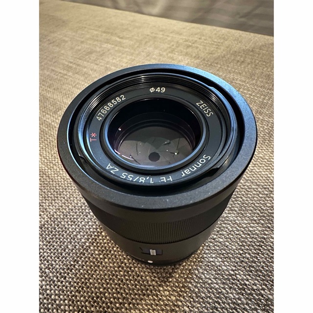 SONY(ソニー)のSONY Sonnar T* FE 55mm F1.8 ZA SEL55F18Z スマホ/家電/カメラのカメラ(レンズ(単焦点))の商品写真