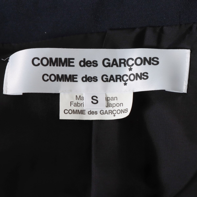 COMME des GARCONS(コムデギャルソン)のコムデギャルソンコムデギャルソン  ウール×キュプラ S ブラック レディ レディースのジャケット/アウター(その他)の商品写真