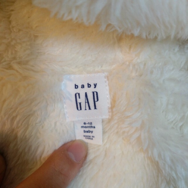 babyGAP(ベビーギャップ)の【美品】babyGAP ジャンプスーツ 白ドット モコモコ クマ耳 70サイズ キッズ/ベビー/マタニティのベビー服(~85cm)(カバーオール)の商品写真