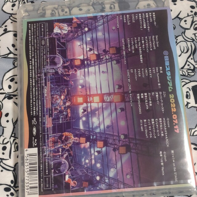 関ジャニ∞(カンジャニエイト)のKANJANI∞　STADIUM　LIVE　18祭 Blu-ray エンタメ/ホビーのDVD/ブルーレイ(ミュージック)の商品写真