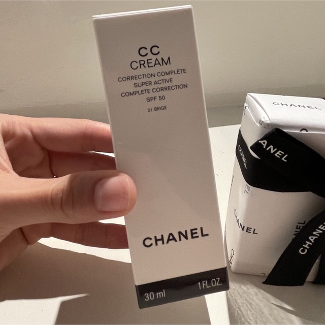 CHANEL(シャネル)のCHANEL ccクリーム　n 21 コスメ/美容のベースメイク/化粧品(CCクリーム)の商品写真