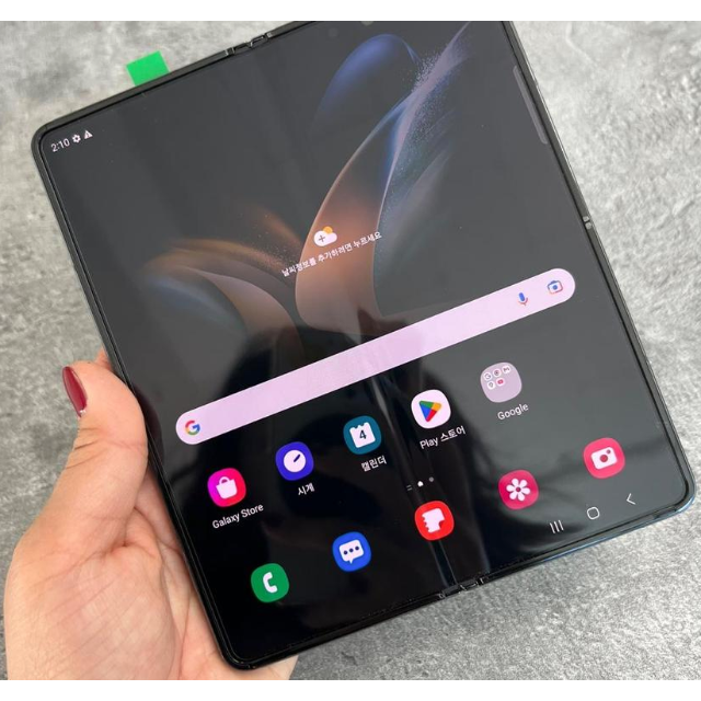 Samsung Galaxy Z Fold 256G グレーグリン スマホ/家電/カメラのスマートフォン/携帯電話(スマートフォン本体)の商品写真