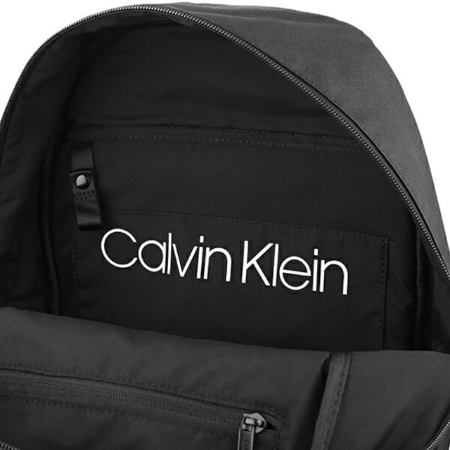 Calvin Klein(カルバンクライン)の新品 カルバン クライン CALVIN KLEIN リュックサック レイヤード ブラック メンズのバッグ(バッグパック/リュック)の商品写真