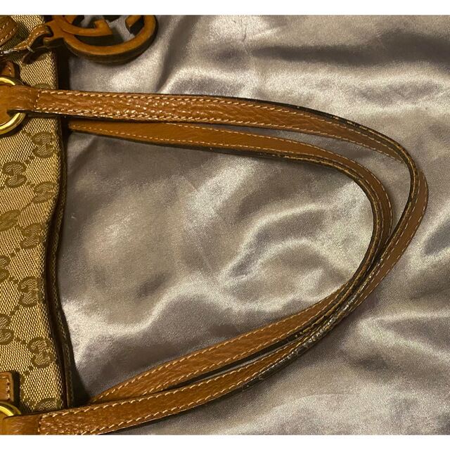 Gucci(グッチ)のGucci チャーム付き トートバッグ（巾着付き） レディースのバッグ(トートバッグ)の商品写真