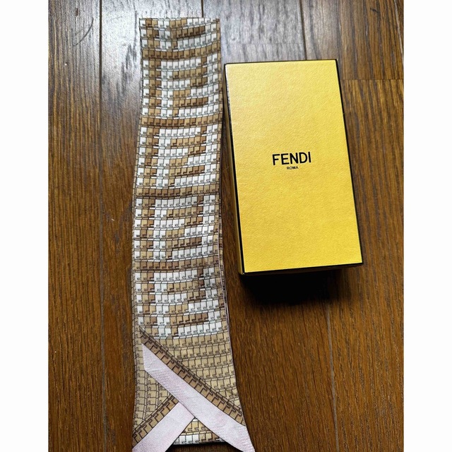 ファッション小物FENDI スカーフ