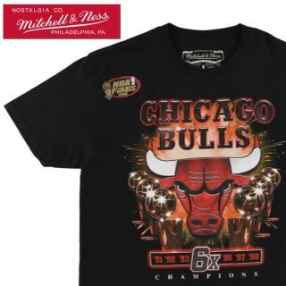 ミッチェルアンドネス(Mitchell & Ness)の【新品未開封】シカゴブルス チャンピオンズ tシャツ 2XL(Tシャツ/カットソー(半袖/袖なし))
